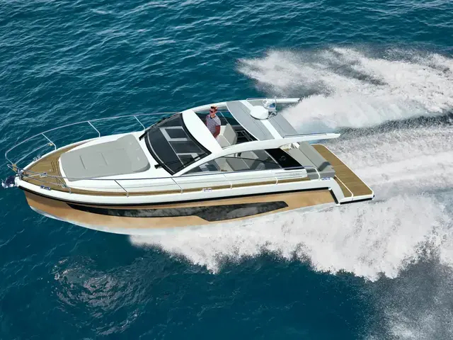 Sealine S335