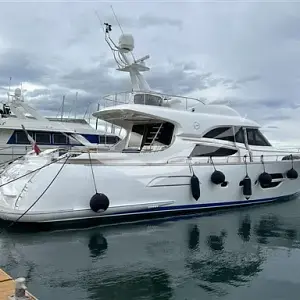 2005 Mochi 74 Dolphin