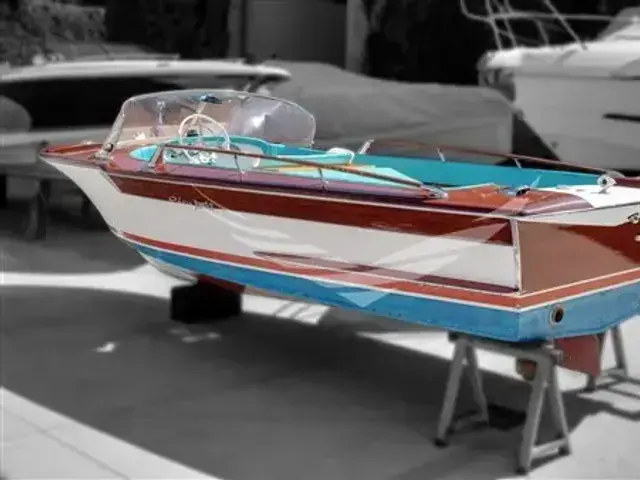 Riva Junior