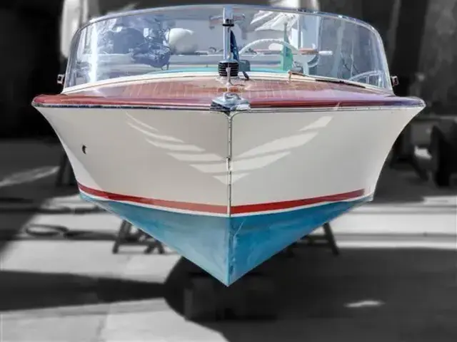 Riva Junior