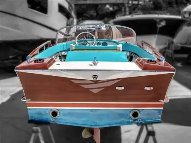 Riva Junior