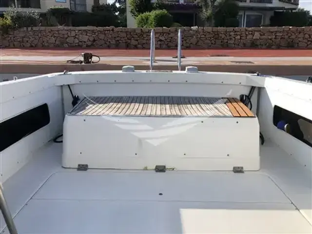 Bertram 26' SF