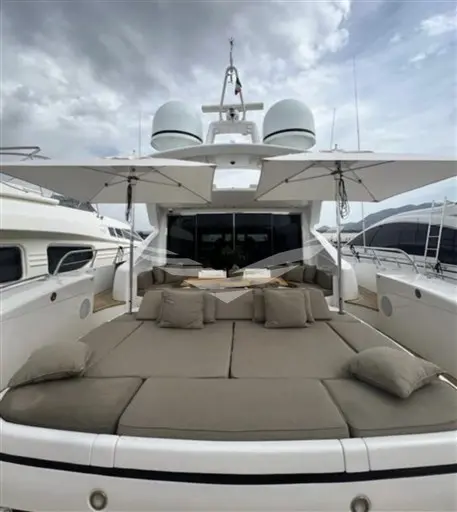 2003 Mangusta mangusta 92