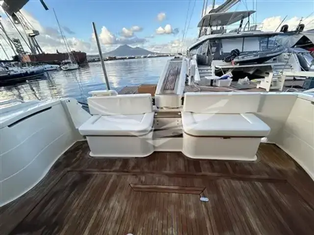 Ferretti Yachts 550