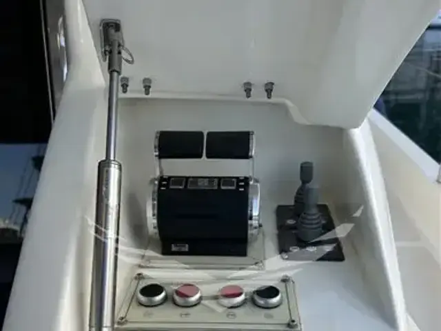 Ferretti Yachts 550