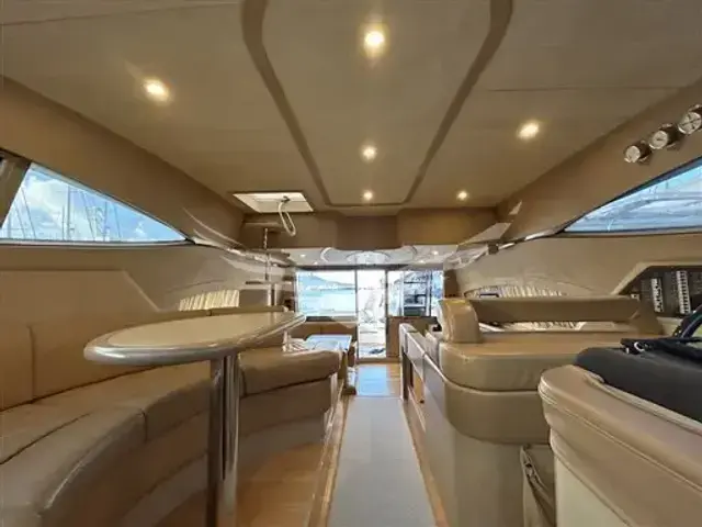 Ferretti Yachts 550