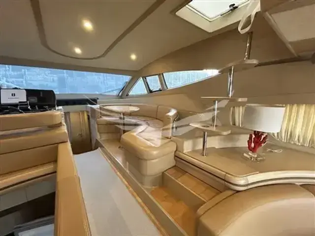 Ferretti Yachts 550