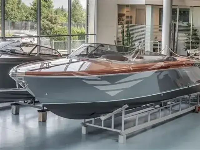 Riva 33 Aqua Super