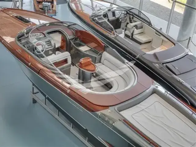 Riva 33 Aqua Super