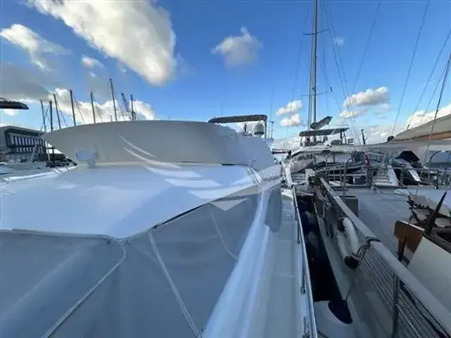 Ferretti Yachts 550