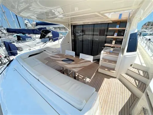 2018 Ferretti 550