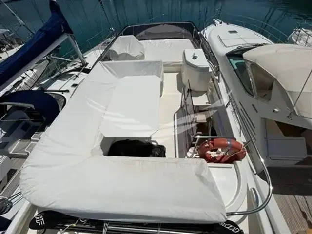 Ferretti Yachts 550