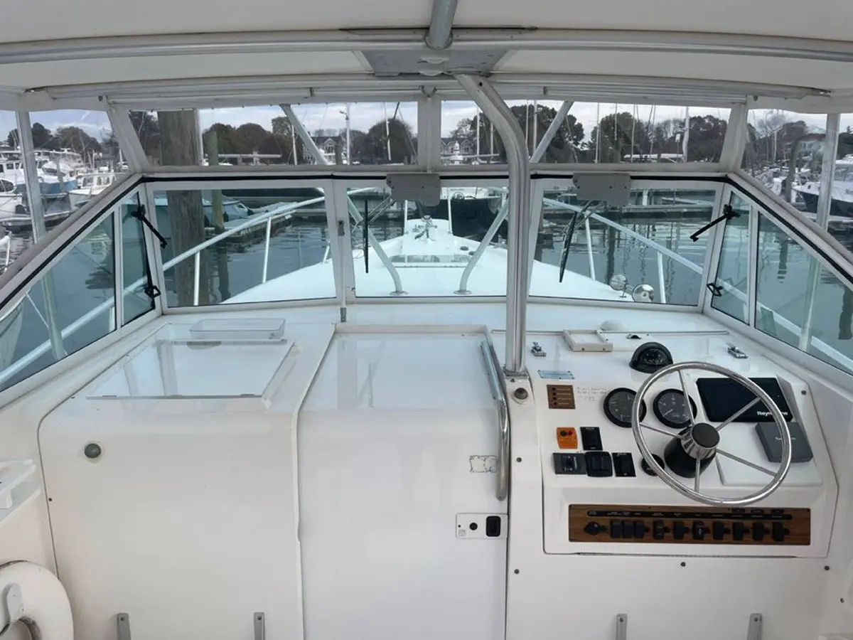 2002 Luhrs mainship pilot 30