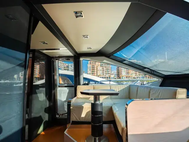 Azimut Flybridge 80