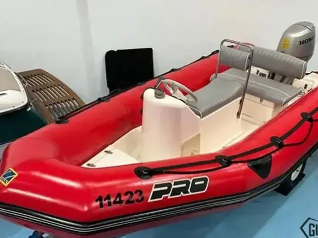 Zodiac Boats II 470