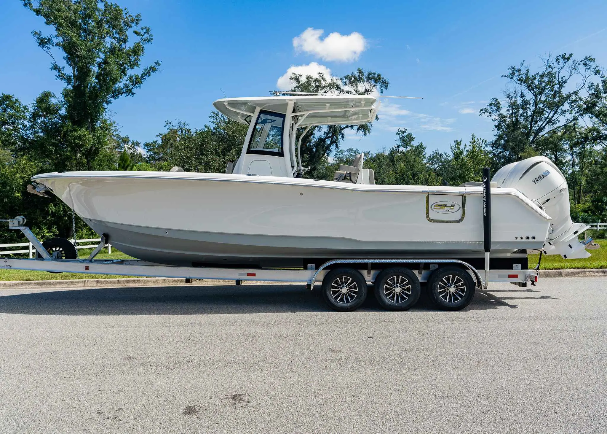 2025 Sea Hunt ultra 305 se