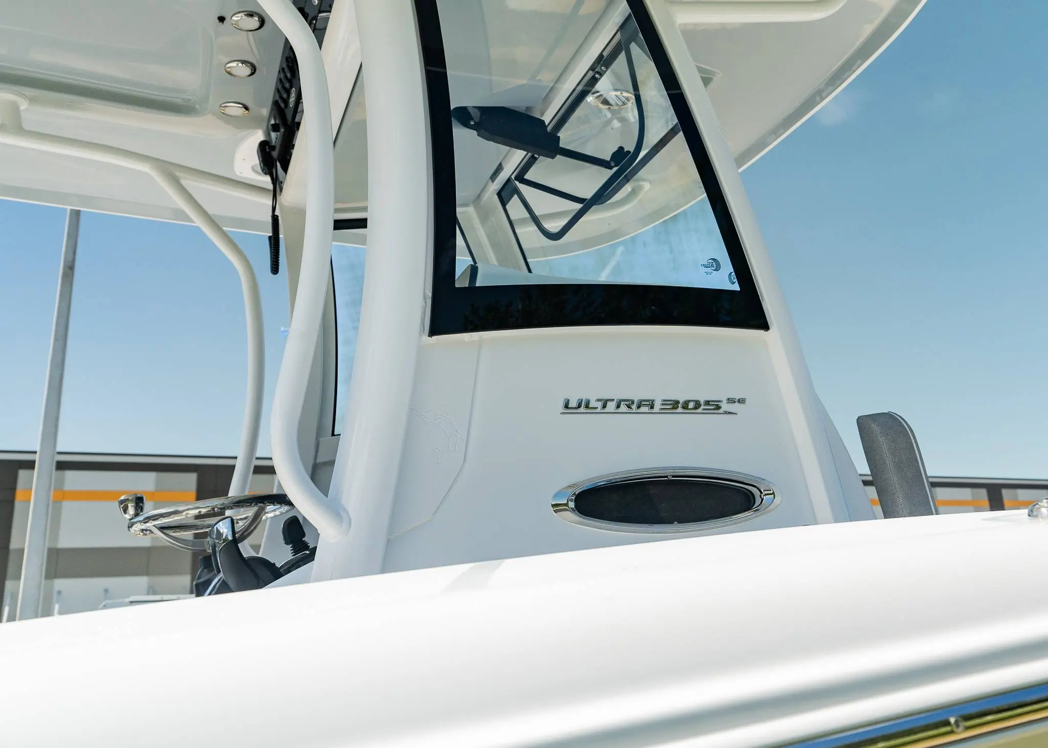 2025 Sea Hunt ultra 305 se