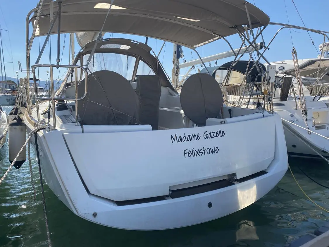 2019 Jeanneau sun odyssey 389