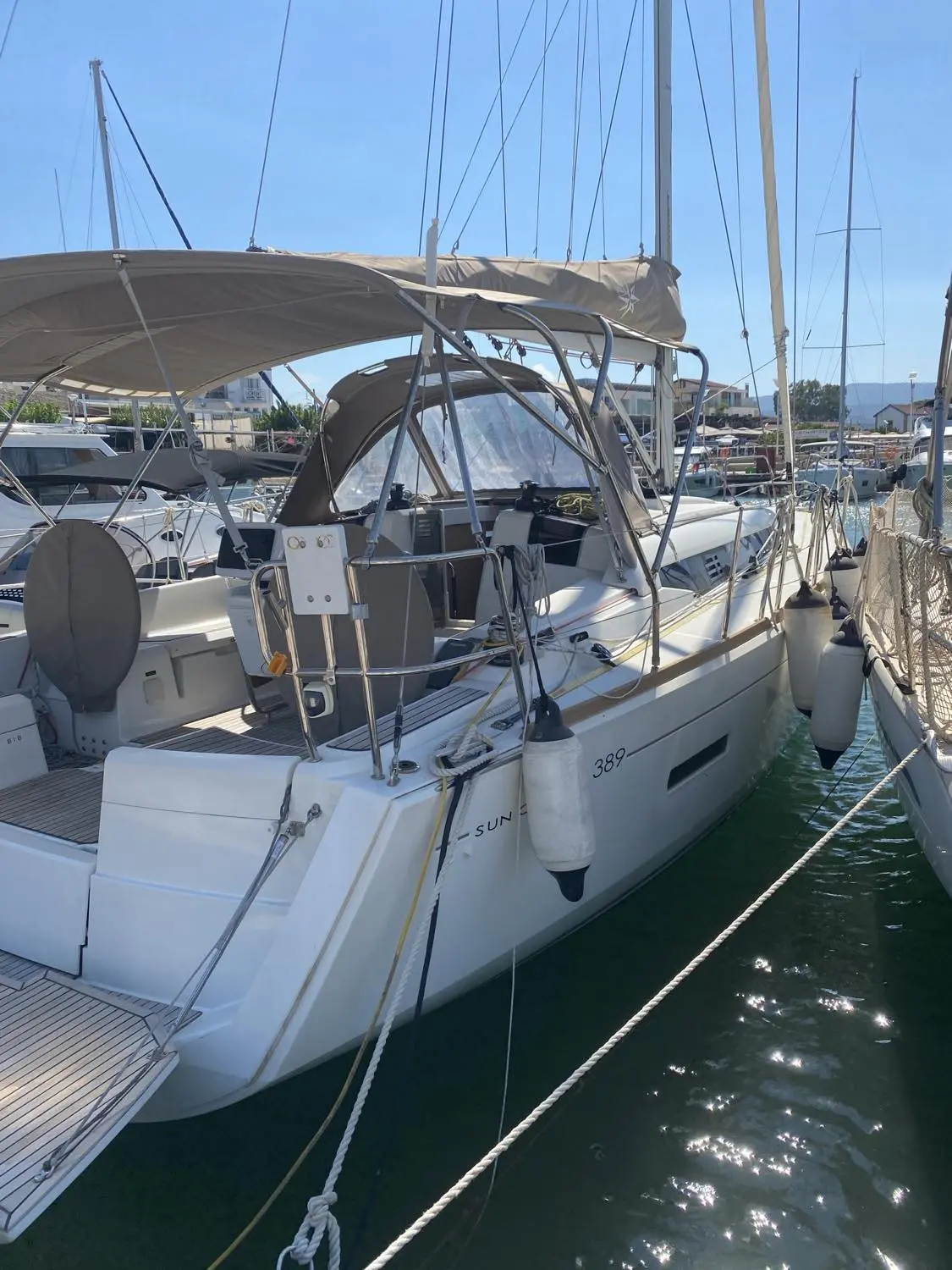 2019 Jeanneau sun odyssey 389