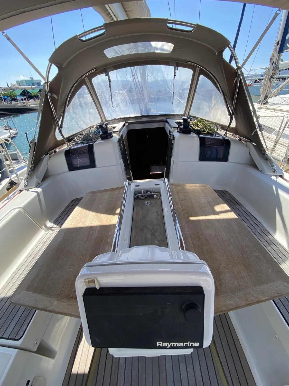 2019 Jeanneau sun odyssey 389