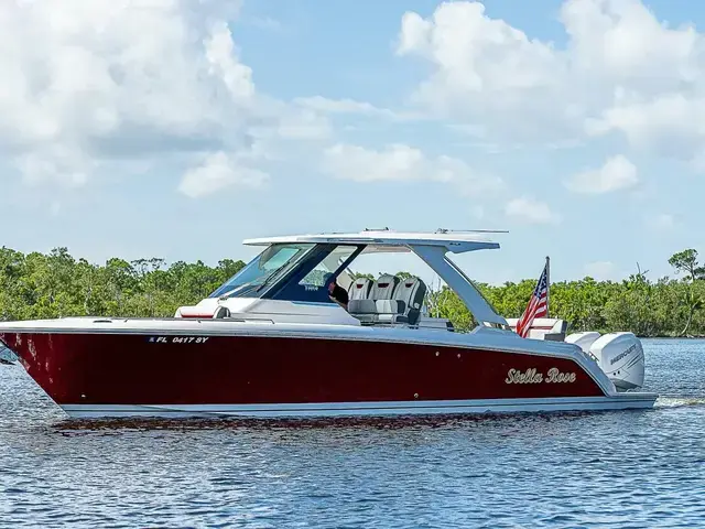 Tiara Yachts 34 Ls