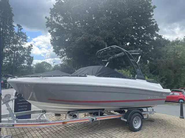 Bayliner VR4 Bowrider