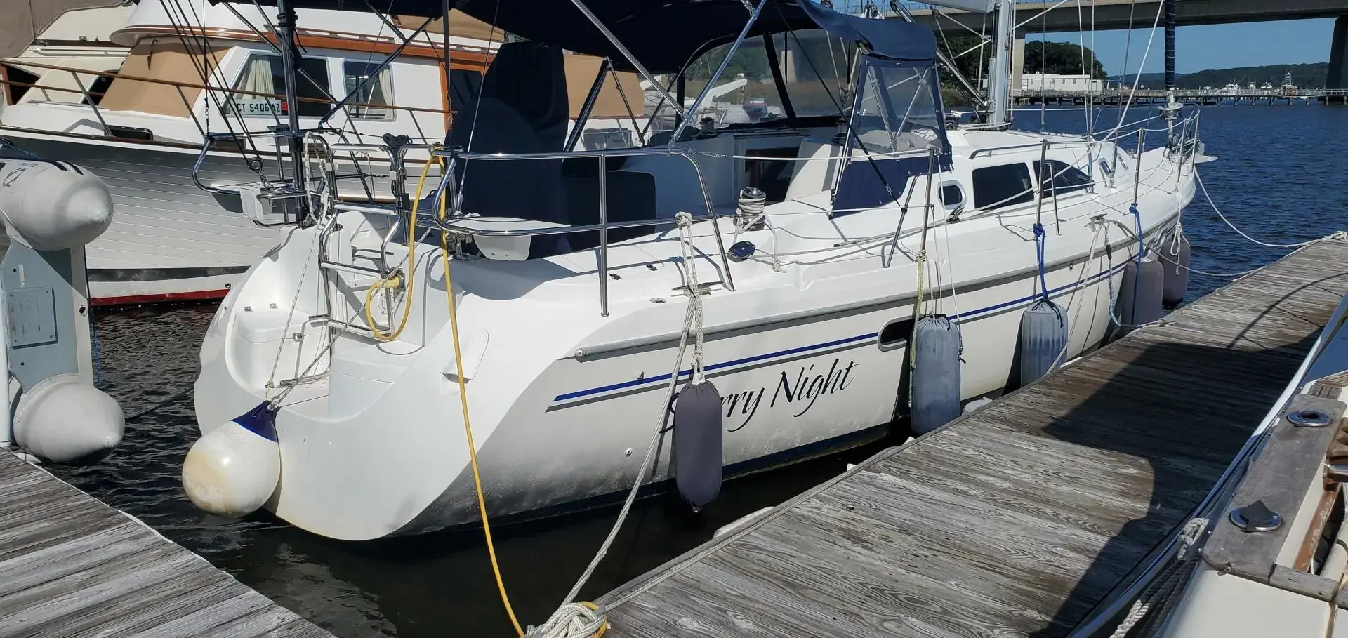 2003 Catalina 387