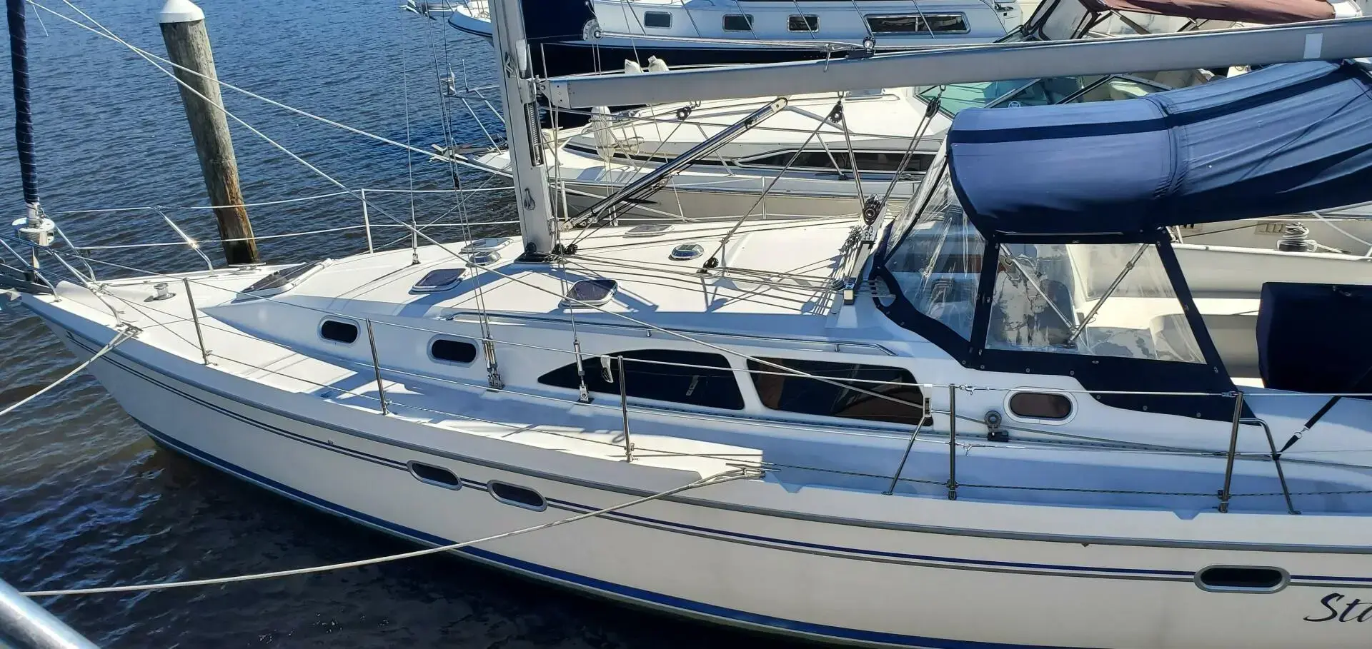 2003 Catalina 387