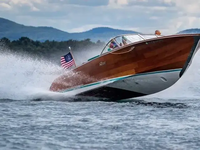 Riva Reets Replica Super Aquarama