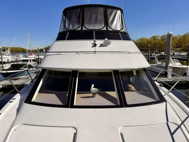 Carver 396 Aft Cabin