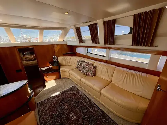 Carver 396 Aft Cabin