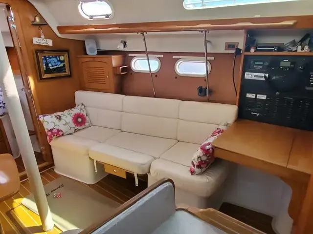 Catalina 387