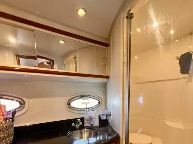 Carver 396 Aft Cabin