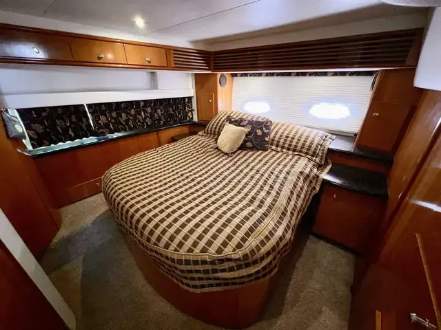 Carver 396 Aft Cabin