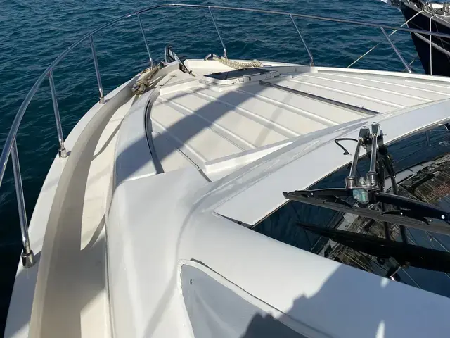 Ferretti Yachts 470