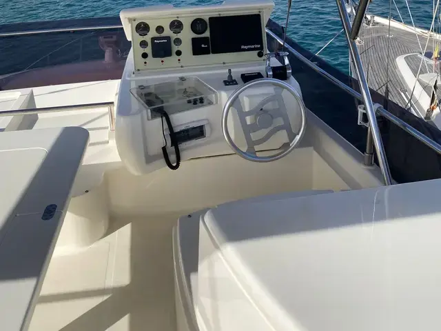 Ferretti Yachts 470