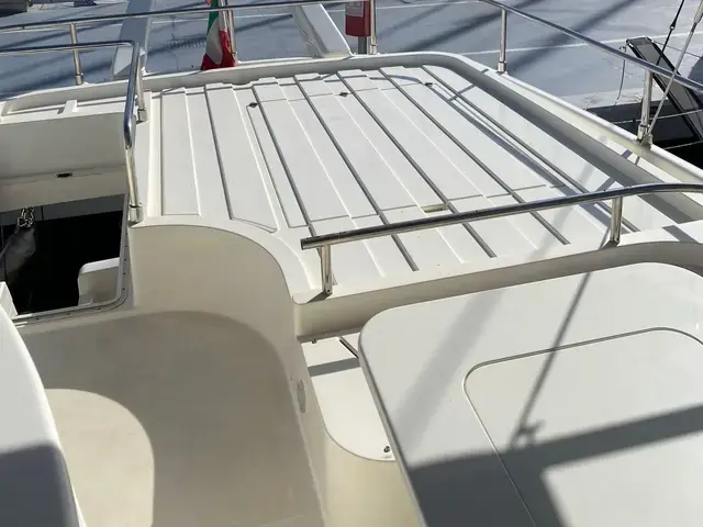 Ferretti Yachts 470