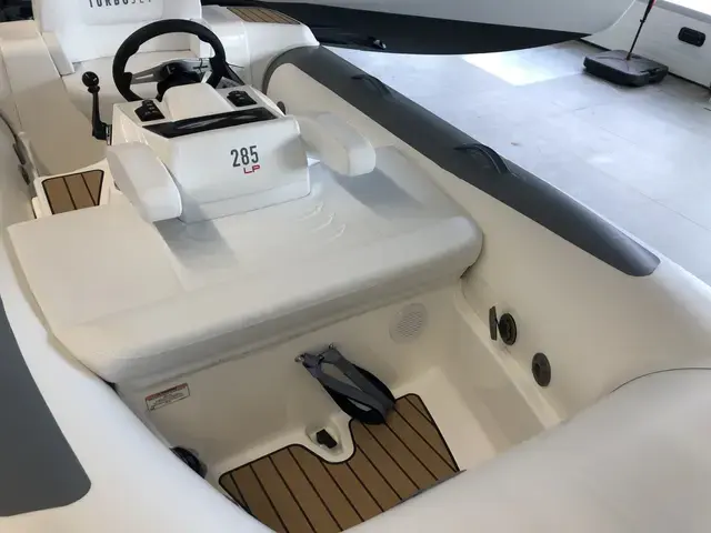 Williams Jet Tenders Turbojet 285