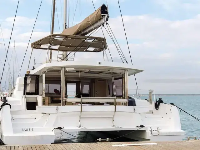 Bali Catamarans 5.4