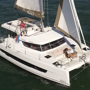 2024 Bali Catamarans CATSPACE