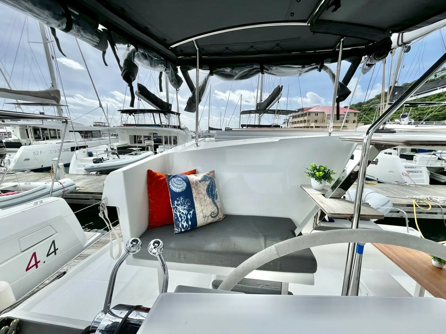 2023 Fountaine Pajot isla 40