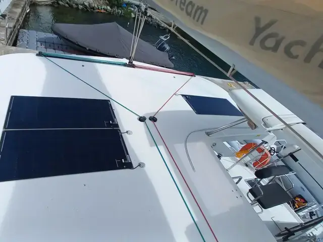 Lagoon 42