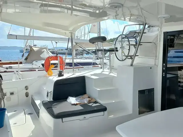 Lagoon 42