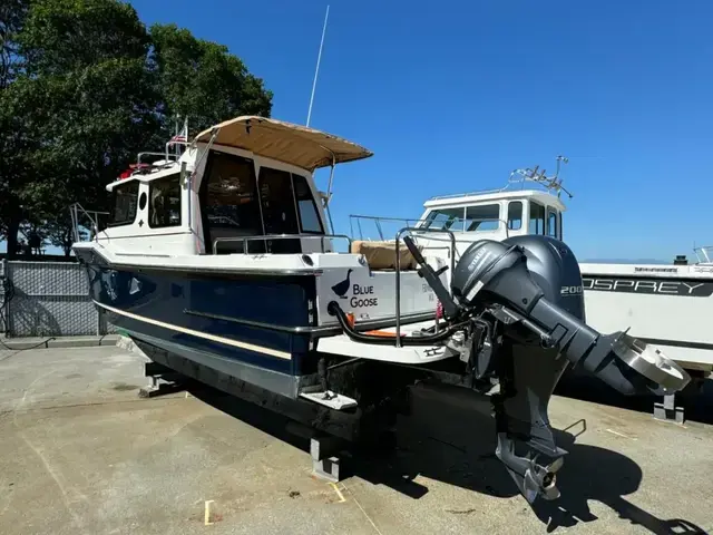 Ranger Tugs R-23