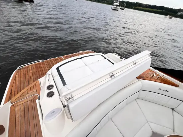 Sea Ray 350 SLX