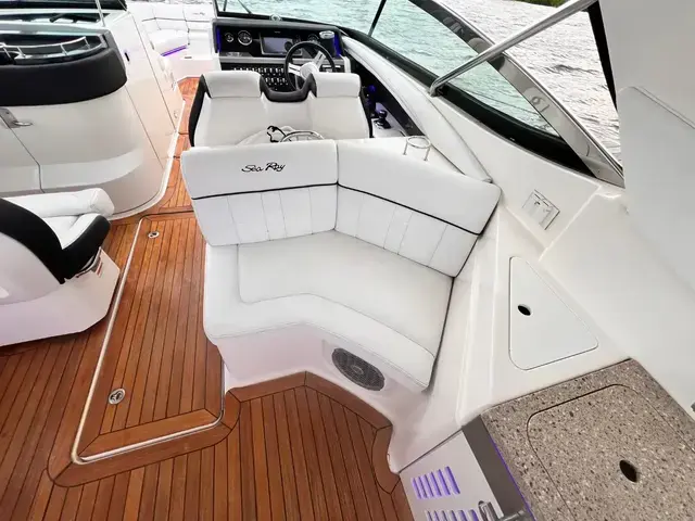 Sea Ray 350 SLX