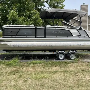 2017 Godfrey Pontoon Aquapatio 255