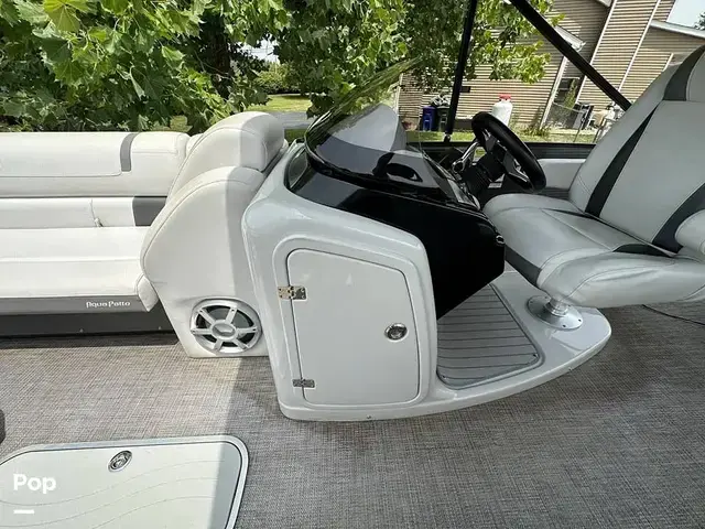 Godfrey Pontoon Aquapatio 255