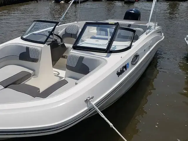 Bayliner VR6 OB