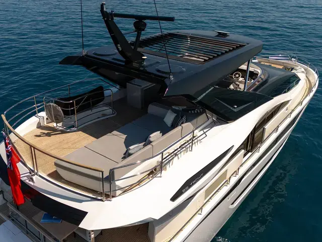 Sunseeker 88m Yacht